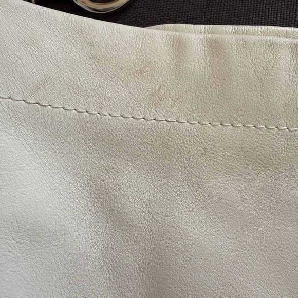 Large Coach White Leather Slouch Shoulder Bag - Picture 5 of 7